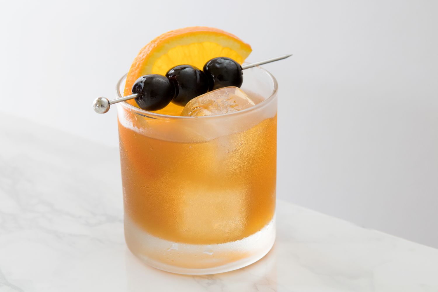 Simple Amaretto Sour Cocktail Recipe